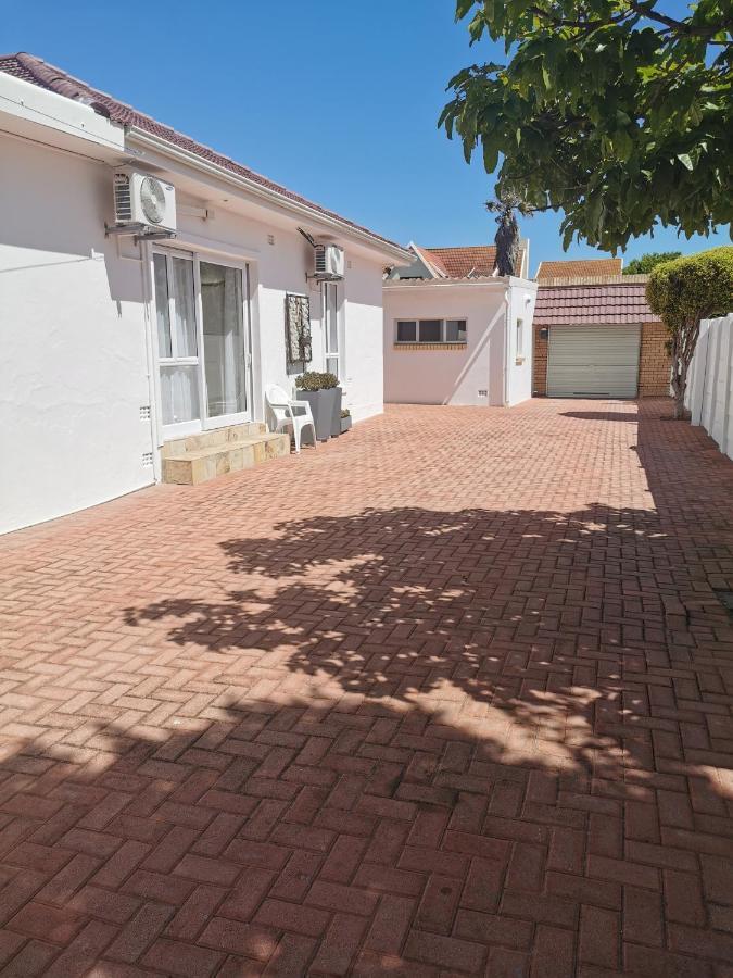 Ballina Ga-El Guesthouse Port Elizabeth Kültér fotó